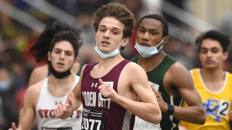 Alex Colletti of Garden City stays ahead of the pack...