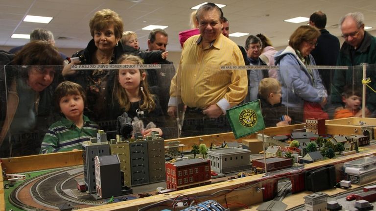 Hundreds of Long Island model train enthusiasts at Model Train...