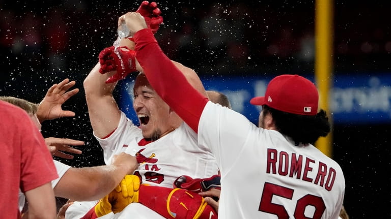 Contreras, Edman muscle up, power Cardinals to 6-5 walk-off win over Padres  - Viva El Birdos