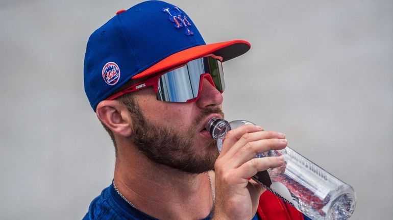 Pete Alonso would love the Mets to bring back their...