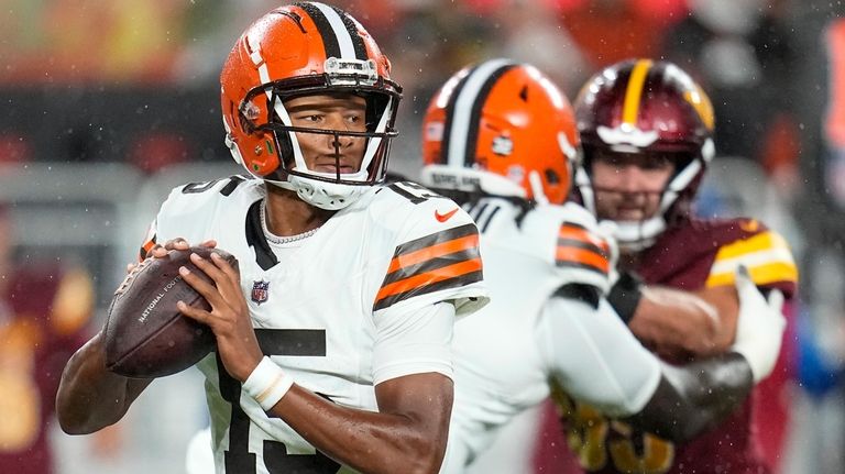 Browns QB Deshaun Watson looking to make up for sluggish start at home  against Titans - Newsday