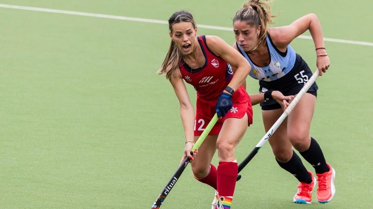 Argentina's Zoe Diaz challenges United States Amanda Golini during the...