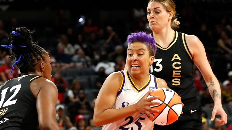 Las Vegas Aces vs Los Angeles Sparks 5/25/2023 Picks