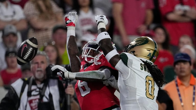 UAB safety Keondre Swoopes (0) is called for pass interference...