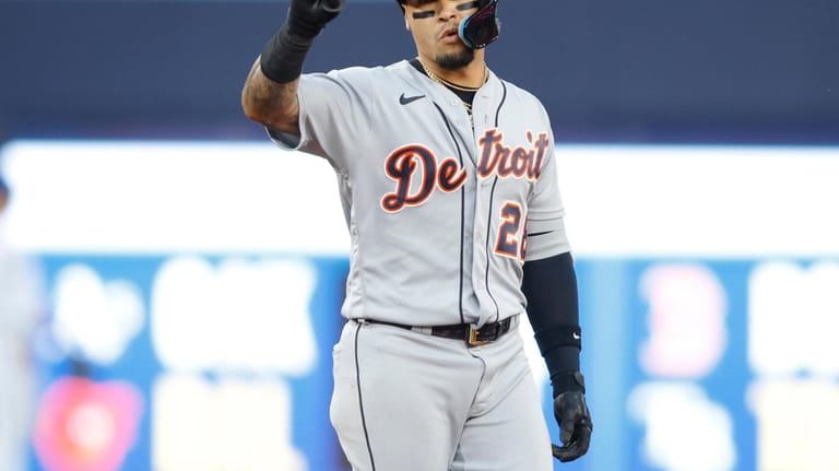 Message delivered: Báez benched by Hinch, Tigers go on to snap 6-game skid
