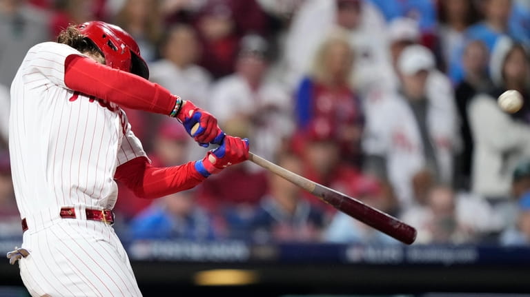 Bryce Harper slugs 2 more homers as Phillies pound Braves 10-2 in Game 3 of  NL Division Series - Newsday