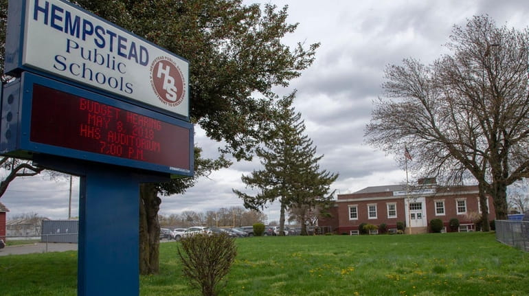 A preliminary audit of Hempstead school district finances has raised...