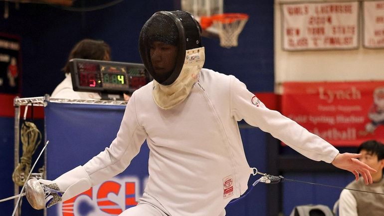 Jalen Li won his final epee bout to lead Syosset...