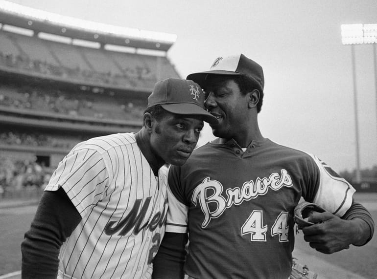 Hall of Fame baseball player Hank Aaron with the Milwaukee Braves in the  1950s and 1960s Stock Photo - Alamy