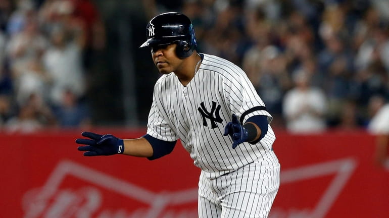 Excited Edwin Encarnacion goes 0-for-4 in Yankees debut - Newsday