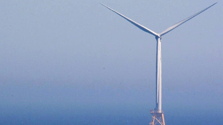 A turbine in Deepwater Wind's Block Island wind farm in...