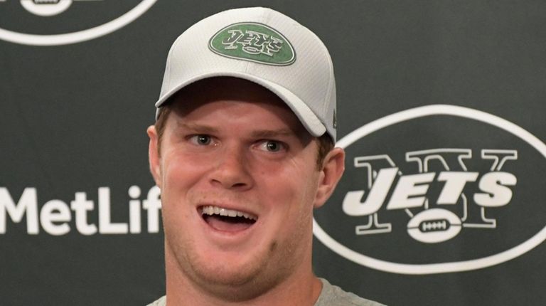 In this Aug. 24, 2018, file photo, Jets quarterback Sam...