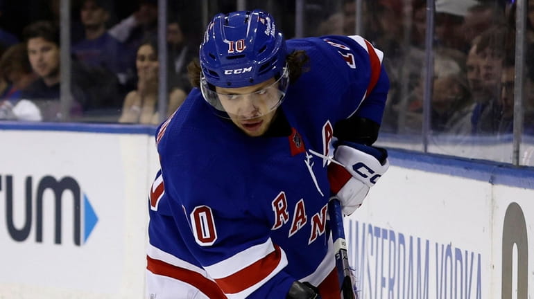 New York Rangers Struggling Without Kakko