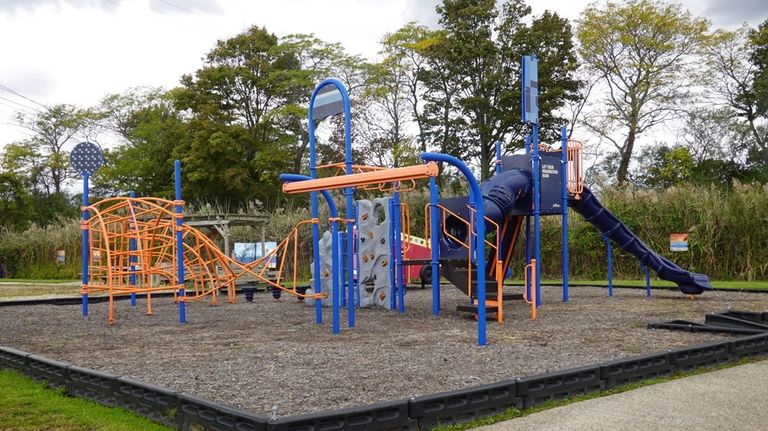 Village of Island Park Mayor Landgraf Park features a playground.