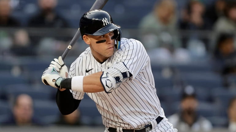 Aaron Judge working on simplified plate approach, Bronx Pinstripes