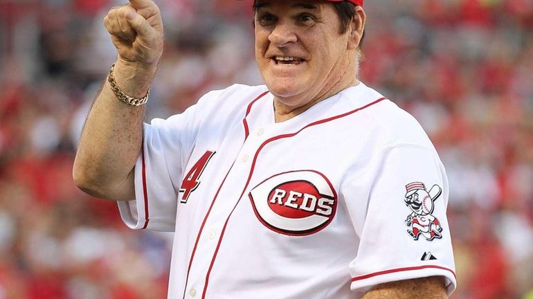 Pete Rose takes part in a ceremony celebrating the 25th...