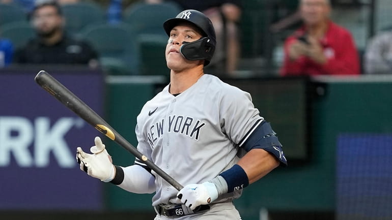 Yankees move Aaron Judge to 10-day IL with right hip strain