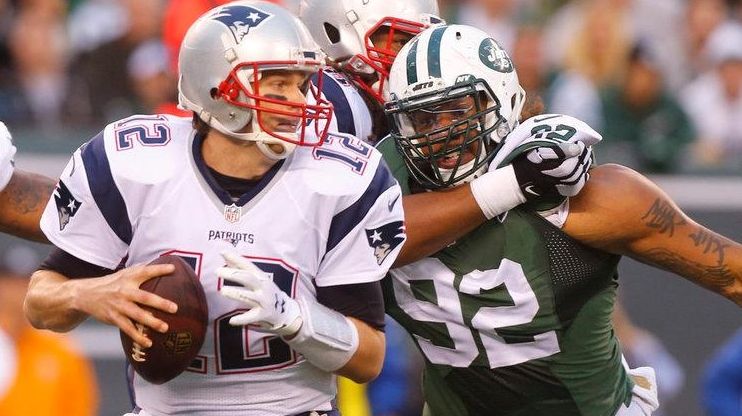 New York Jets defensive end Sheldon Richardson (91) and New...