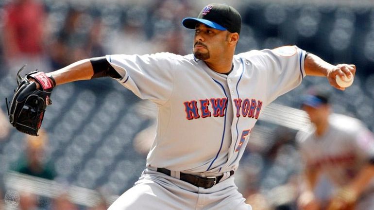 Mets pitcher Johan Santana