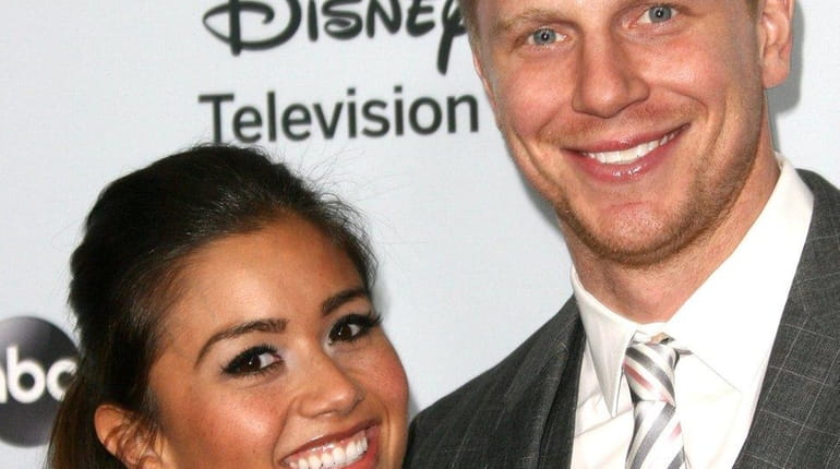 Sean Lowe and Catherine Giudici of "The Bachelor" are expecting...