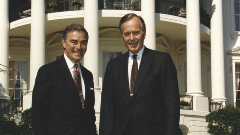 Smith interviewed President George H.W. Bush at the White House.