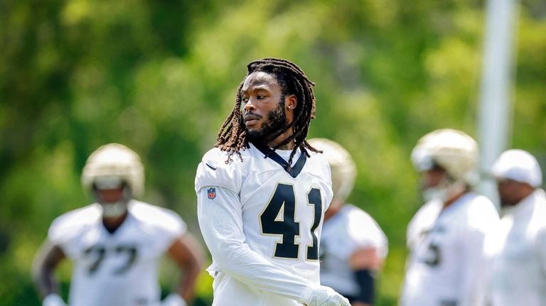 New Orleans Saints running back Alvin Kamara (41) takes off...