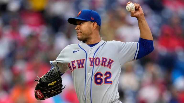 The Mets' Jose Quintana pitches during the fourth inning of...