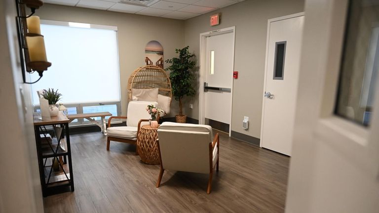 Syosset Hospital's new Lavender Lounge.