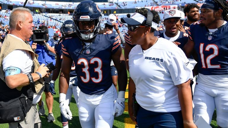 Chicago Bears running back Ian Wheeler (33) celebrates with offensive...