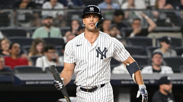 Aaron Boone says Giancarlo Stanton is healthy, but Yankees won't push him -  Newsday