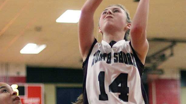 North Shore's Alexandra Cantwell looks to shoot. (Feb. 29, 2012)