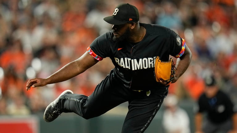 MLB Injury Report: Orioles Brace for Worst as Felix Bautista Hits IL