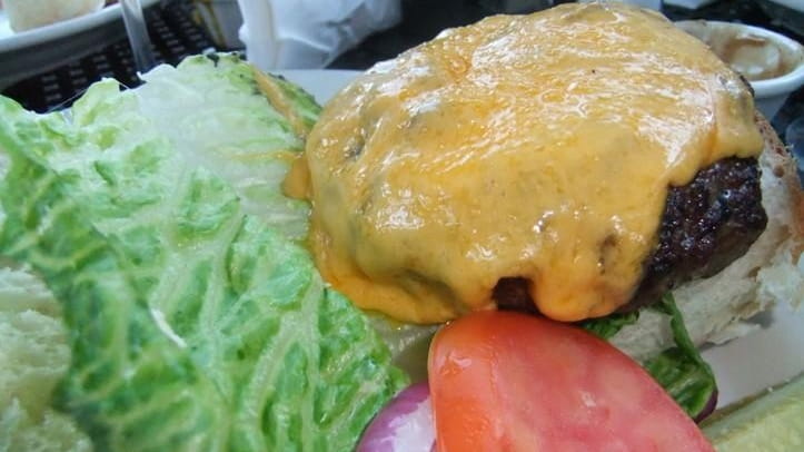 Cheeseburger at Finnegan's in Huntington