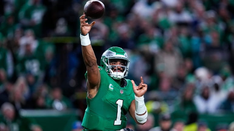 Is Jalen Hurts playing well enough to lead Eagles to Super Bowl