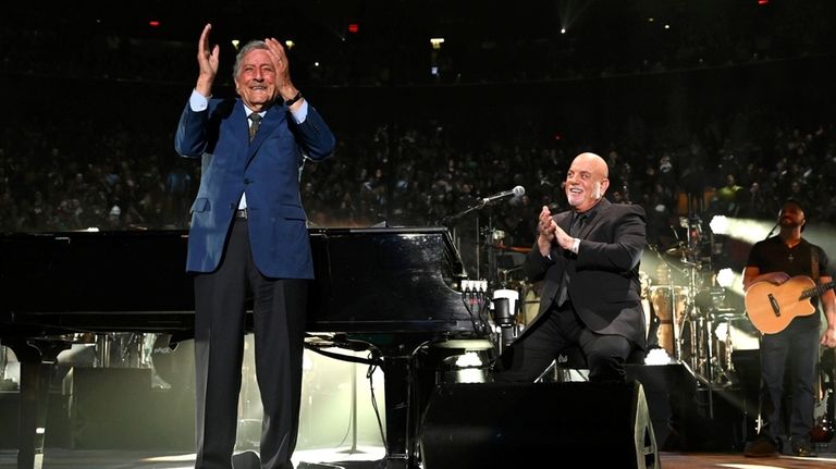 He left his heart at MSG: Tony Bennett performs with...