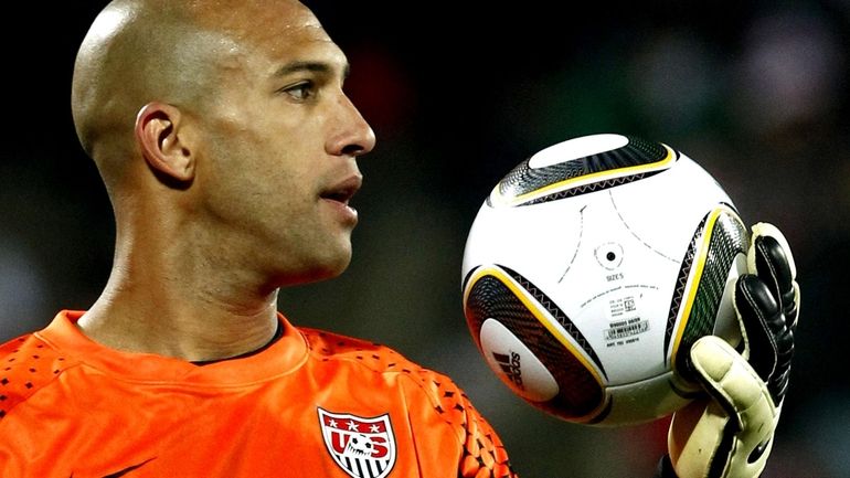 Tim Howard became the fourth goalkeeper to score in the...