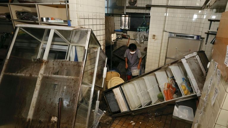 A refrigerator and others fall at a restaurant in Oosaki...