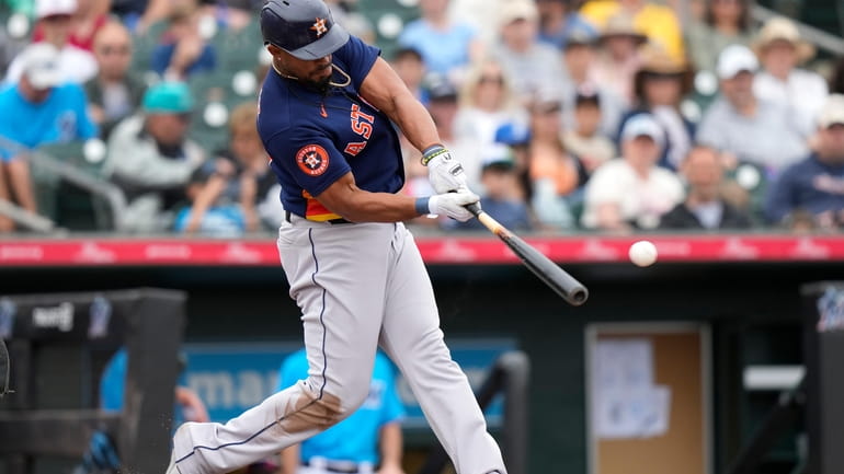 Houston Astros: José Abreu feels like instant part of team family