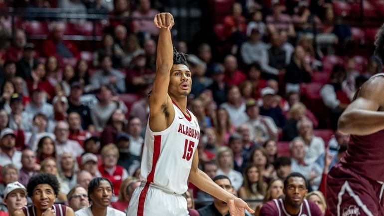 Alabama forward Jarin Stevenson (15) watches his three-point shot during...