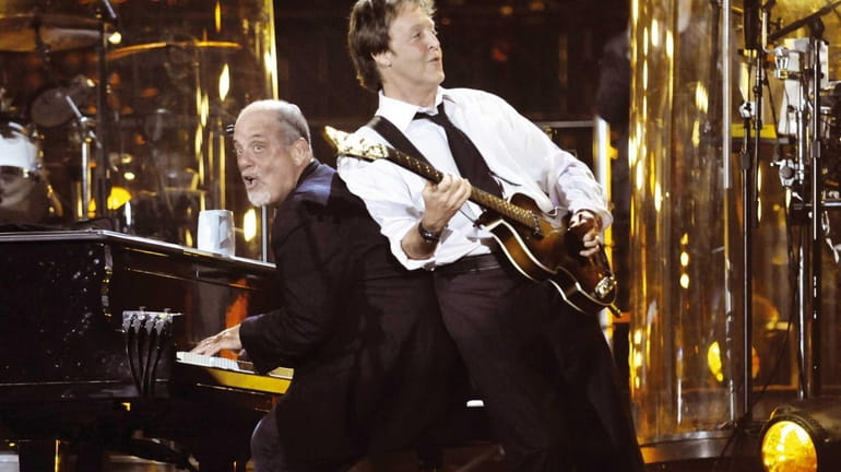 Billy Joel and Paul McCartney perform "I Saw Her Standing...