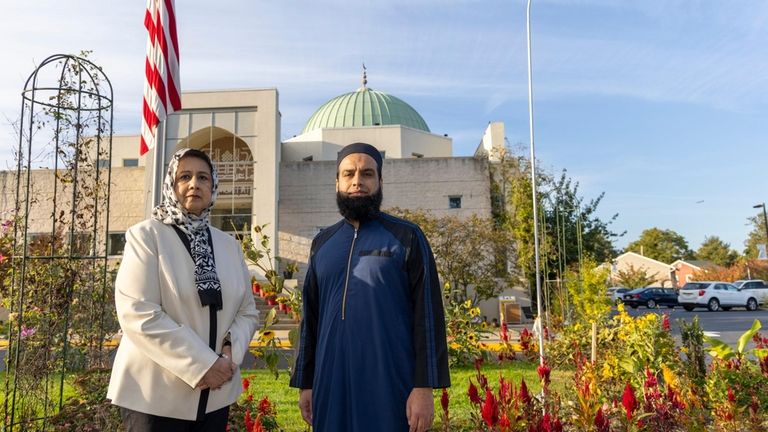 Isma Chaudhry and Mufti Mohammad Farhan at the Islamic Center...