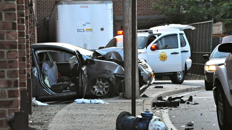 The Most Chilled Car Crash Ever, The most British car crash ever! via  ViralHog, By UNILAD