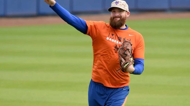 Mets pick up pace with youth movement - Newsday