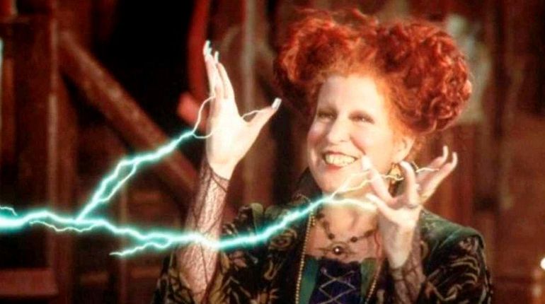 Bette Midler creates sparks as a witch in "Hocus Pocus."