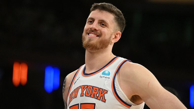 Knicks center Isaiah Hartenstein looks on against the Bulls in...