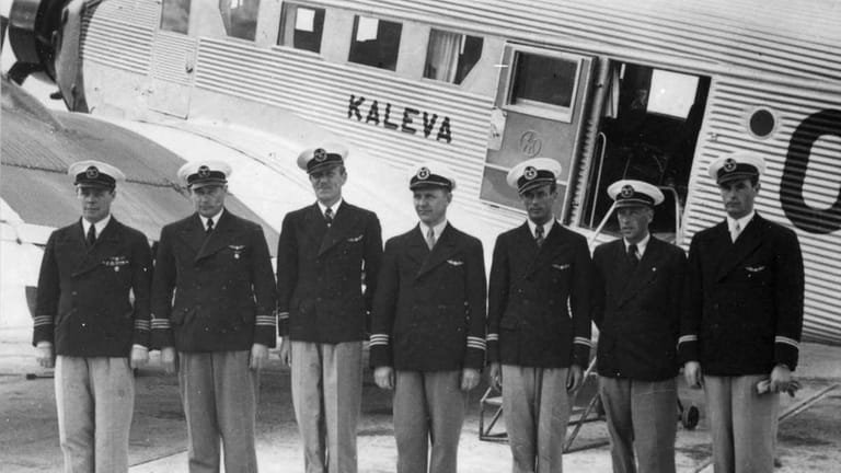 Crew a of the Junkers Ju 52 aircraft "Kaleva" by...