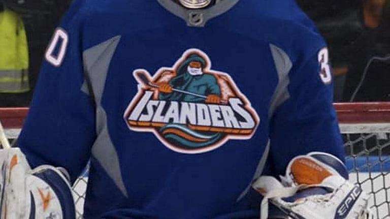 I took a crack a the Islanders fisherman Jersey!! What you think about it?  🤔 : r/NHLHUT