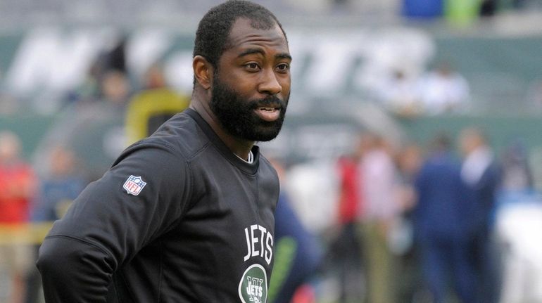 Injured Darrelle Revis 'not going to change anything' about