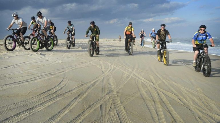 Members of LIFE (Long Island Fatbike Enthusiasts), ride their Fatbikes...