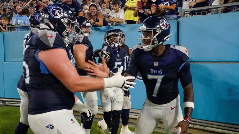 New England Patriots Fall 23-7 to Tennessee Titans: 4Q Live Game Log -  Sports Illustrated New England Patriots News, Analysis and More